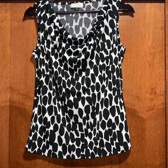 Tahari Cowl/Drape Sleeveless Blouse Size Small - Picture 1 of 12